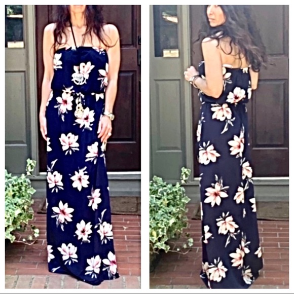 ✨LAST ONE✨PERFECT Navy floral tube maxi dress - Picture 7 of 7